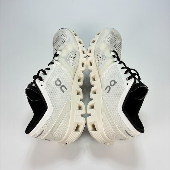 On Running Cloud X White Black Lace Up Running Shoes 40.99702 Women's Size 6 - Picture 7 of 10